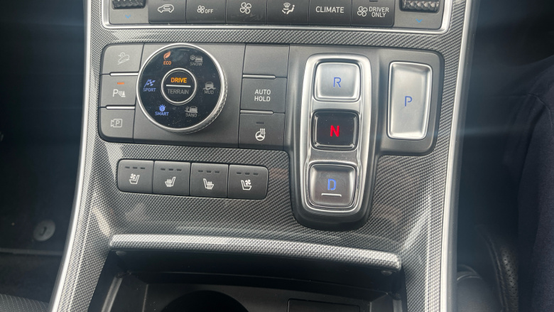 Hyundai SANTA FE 1.6 TGDi Hybrid Ultimate 5dr 4WD Auto Hybrid Estate